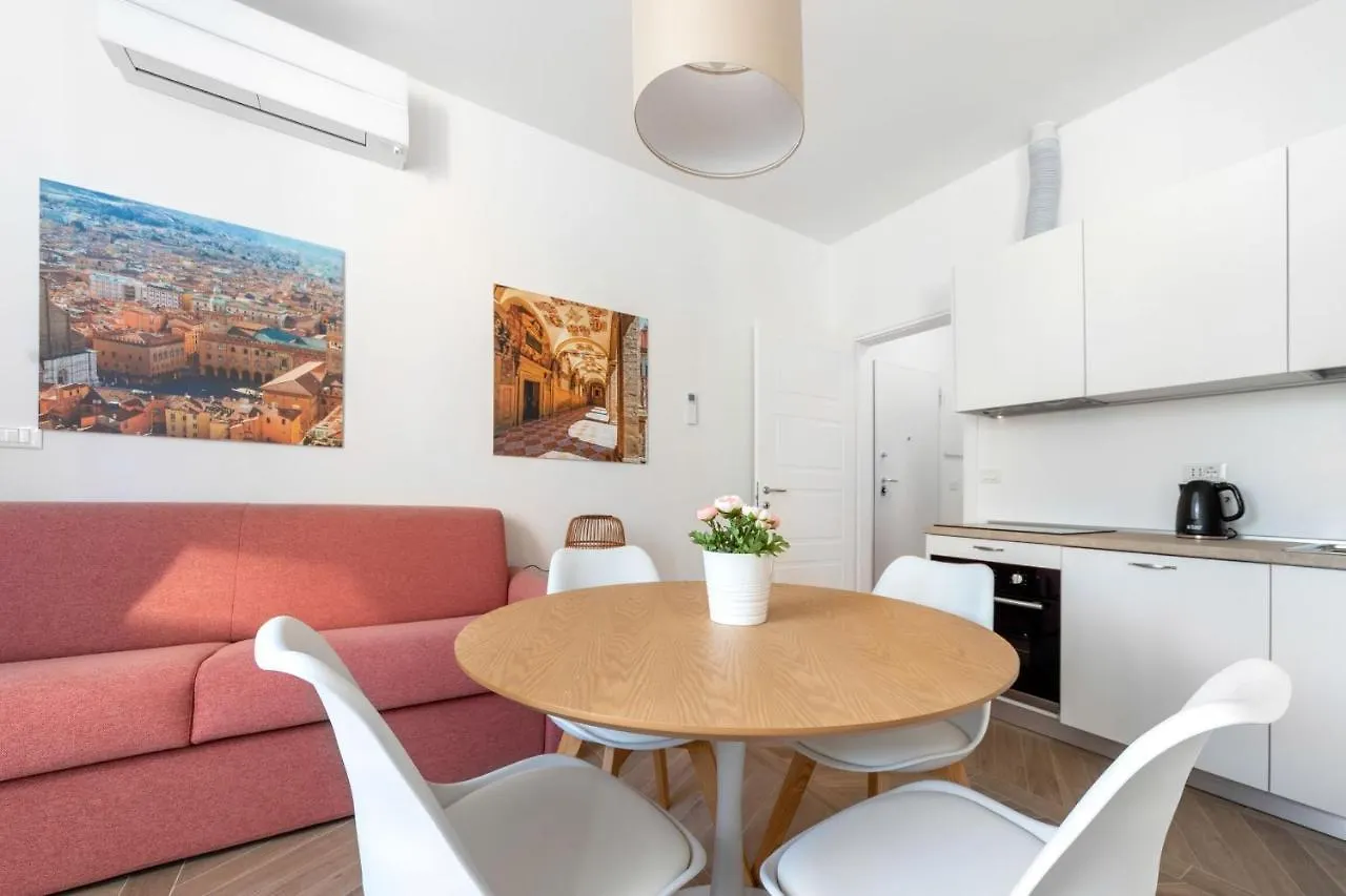 Palazzo Pedretti Halldis Apartments By Halldis Bolonya İtalya