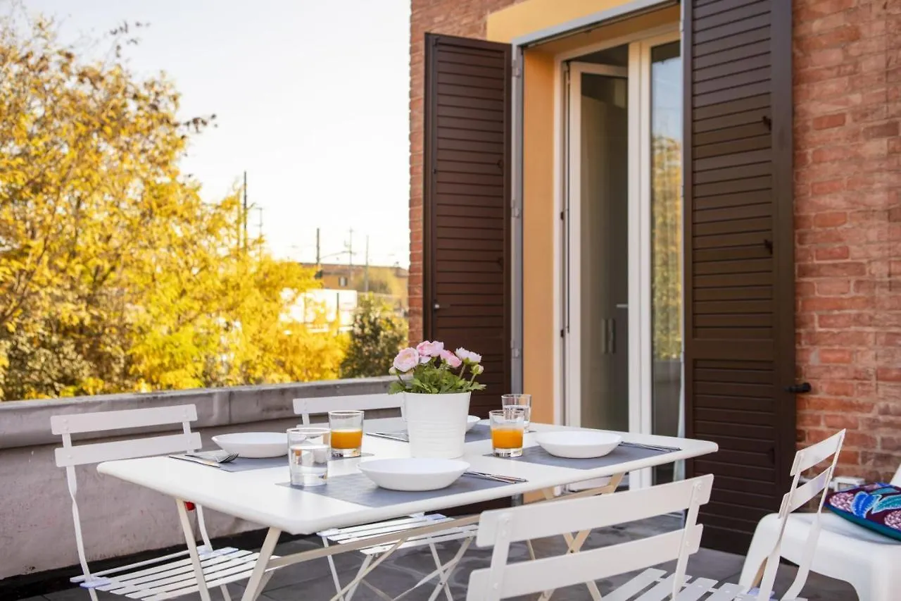 Palazzo Pedretti Halldis Apartments By Halldis Bolonya İtalya