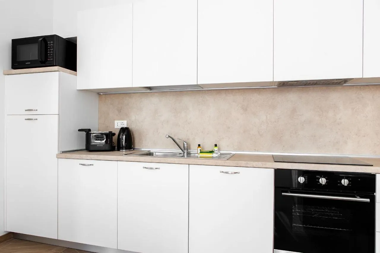 Palazzo Pedretti Halldis Apartments By Halldis Bolonya 0*,